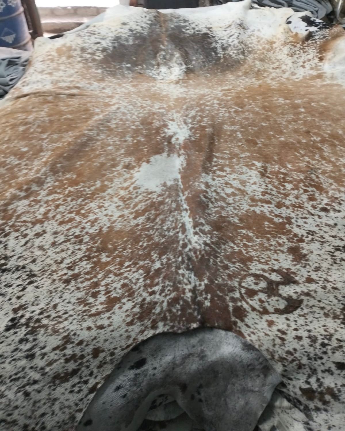 Premium Cowhide — Full Hair‑On Hide