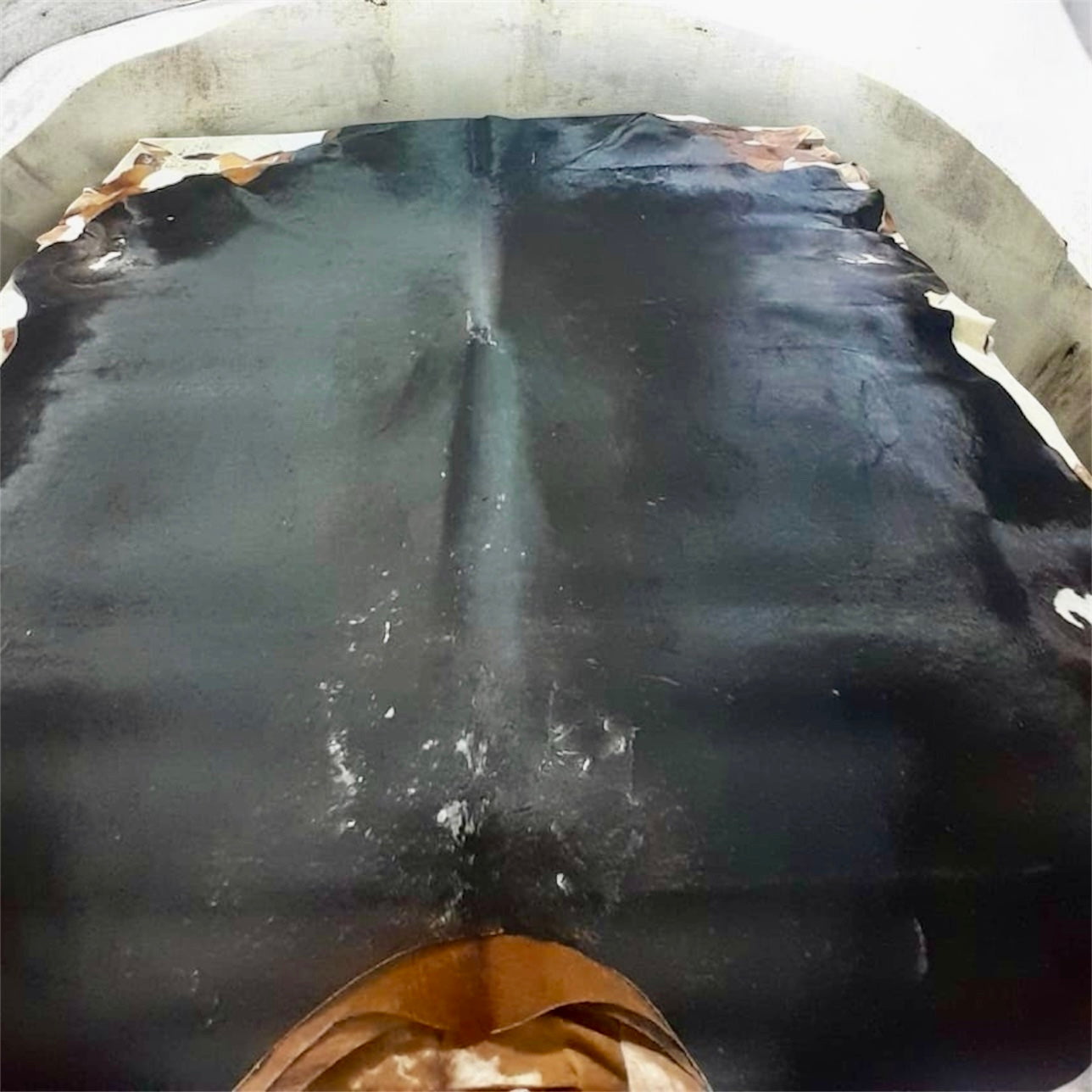 Premium Cowhide — Full Hair‑On Hide